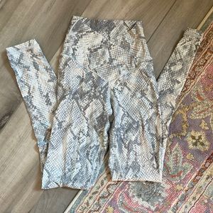 Aerie crossover leggings XS